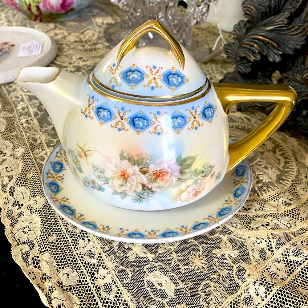 HTF Royal Rudolstadt Prussia small teapot and gray